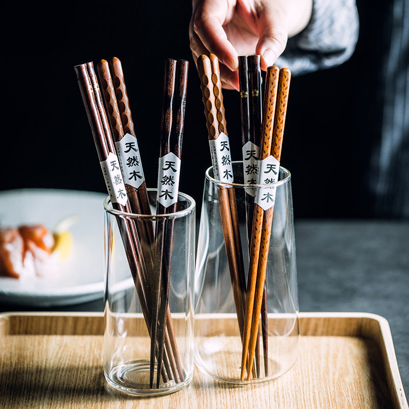 Japanese Style Wooden Pointed Chopsticks Creative Set