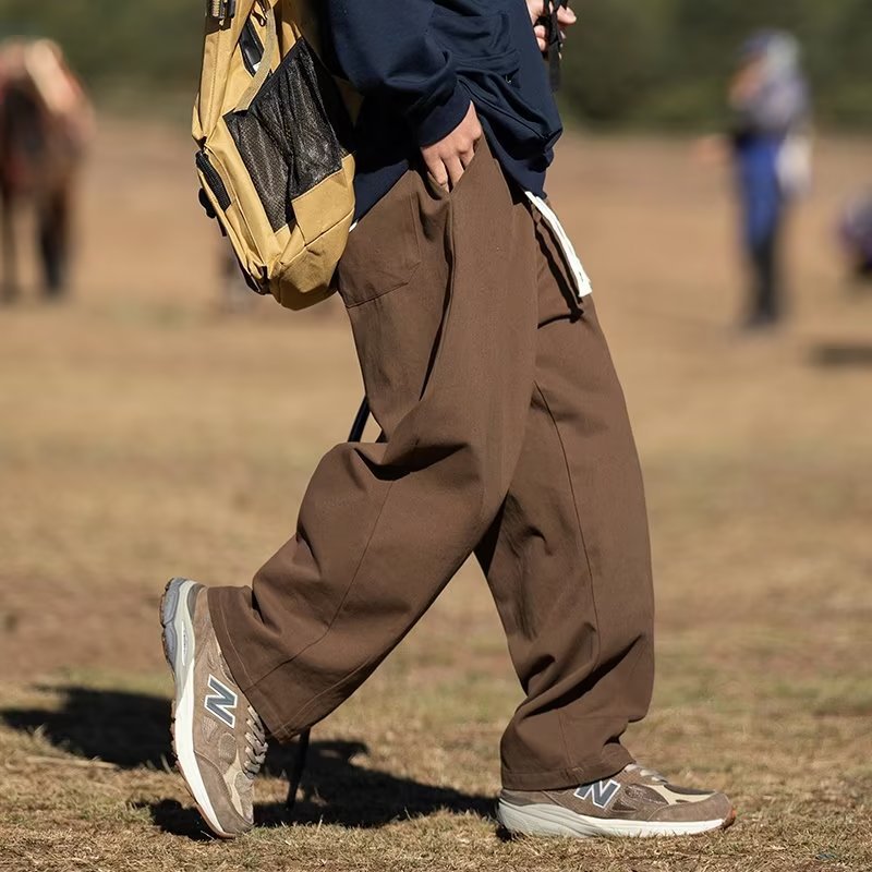 Herren-Latzhose mit weitem Bein, lässiger Stil im japanischen Stil