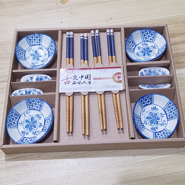 Sushi-Set aus Keramik mit Kirschblütenmuster