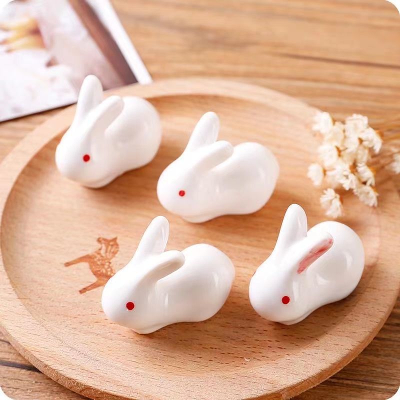 Japanese Style Cute Chopsticks Rack Holding Rabbit