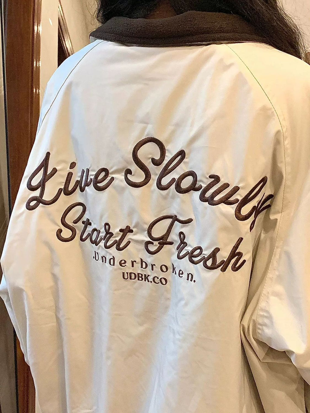 Damen-Manteljacke im japanischen Retro-Stil mit Stickerei