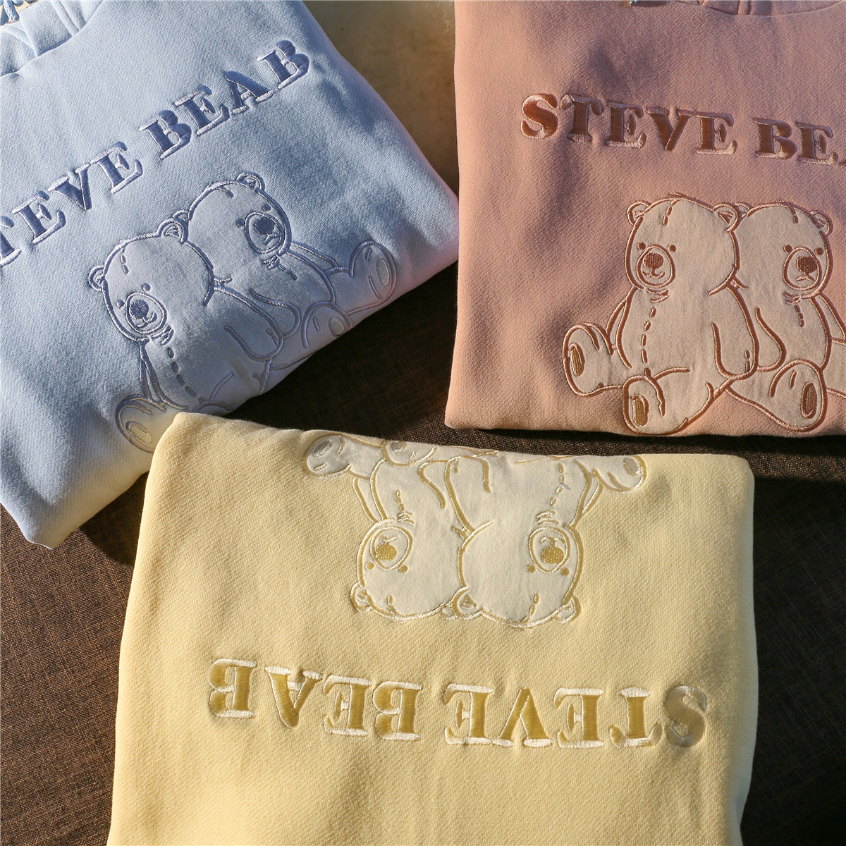 Japanisch-schicker Kapuzenpullover im Hongkong-Stil mit Bärenstickerei für Damen