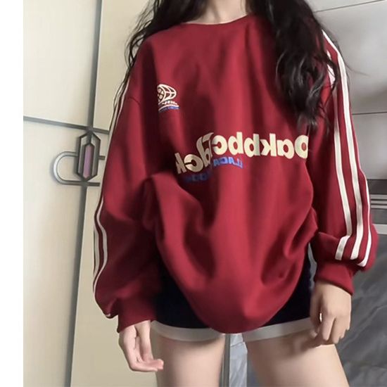 Bedrucktes, lässiges Top im amerikanischen Retro-Stil