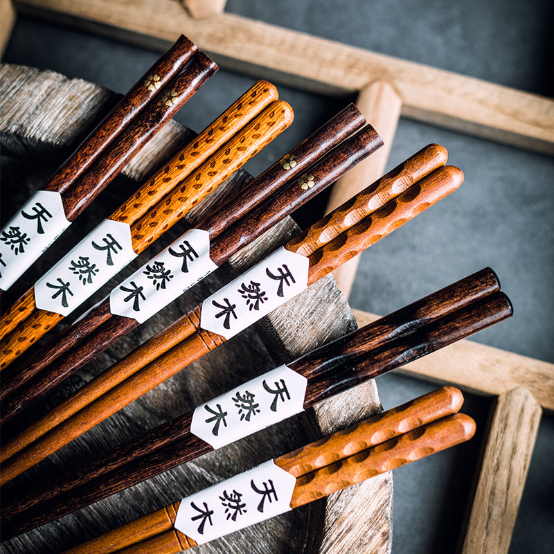 Japanese Style Wooden Pointed Chopsticks Creative Set