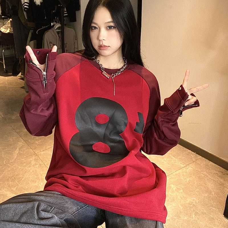 Pullover mit Manschettennieten-Design und Buchstabenausschnitt, locker geschnitten