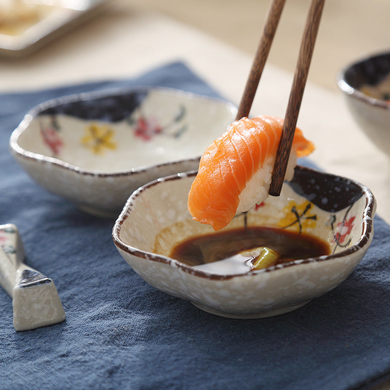 Japanese Style Fashion Hand Painted Ceramic Sauce Dish